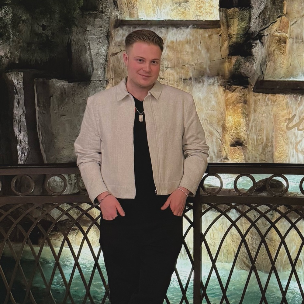 Meet your Posher, Bryce